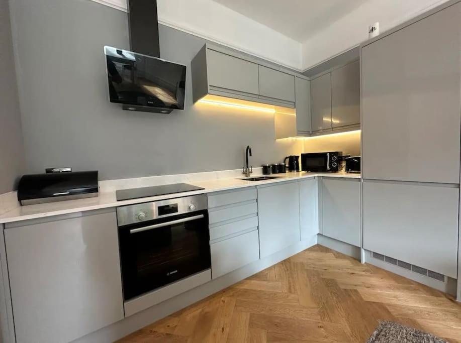 Superior Stay, Sophia Gardens, City Centre And Stadium Sleeps 4 Cardiff Exterior foto